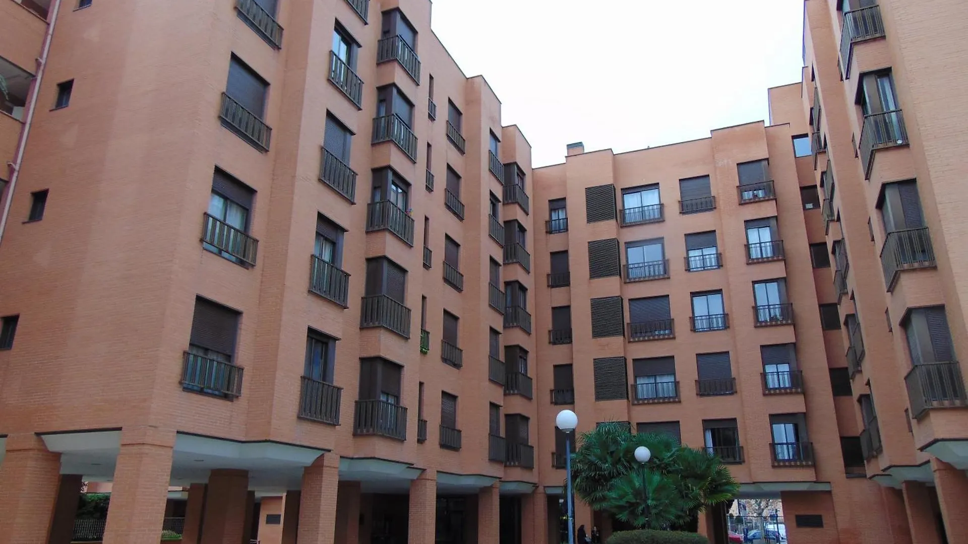 Airport Madrid Plenilunio Suites Blue Apartment